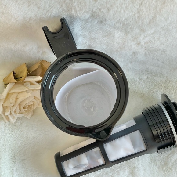 New with tag TAKEYA COLD BREW COFFEE MAKER Serve Hot/Cold Less acidic, smoother - Picture 5 of 6